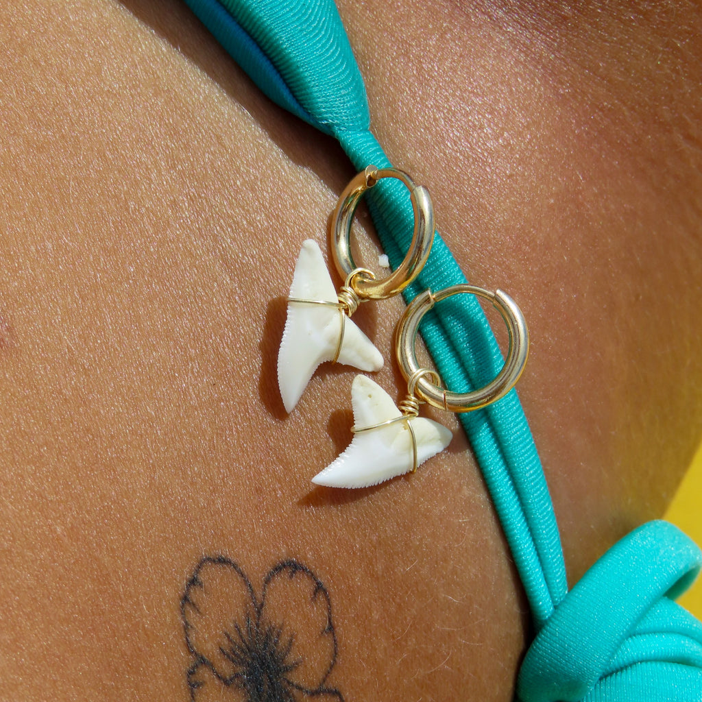 HALI HUGGIE HOOPS