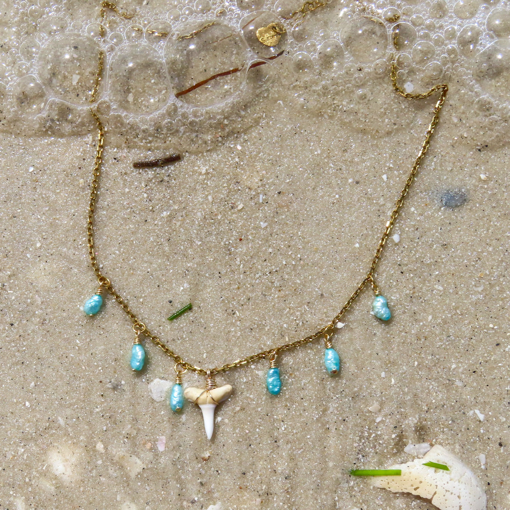CASTAWAY NECKLACE