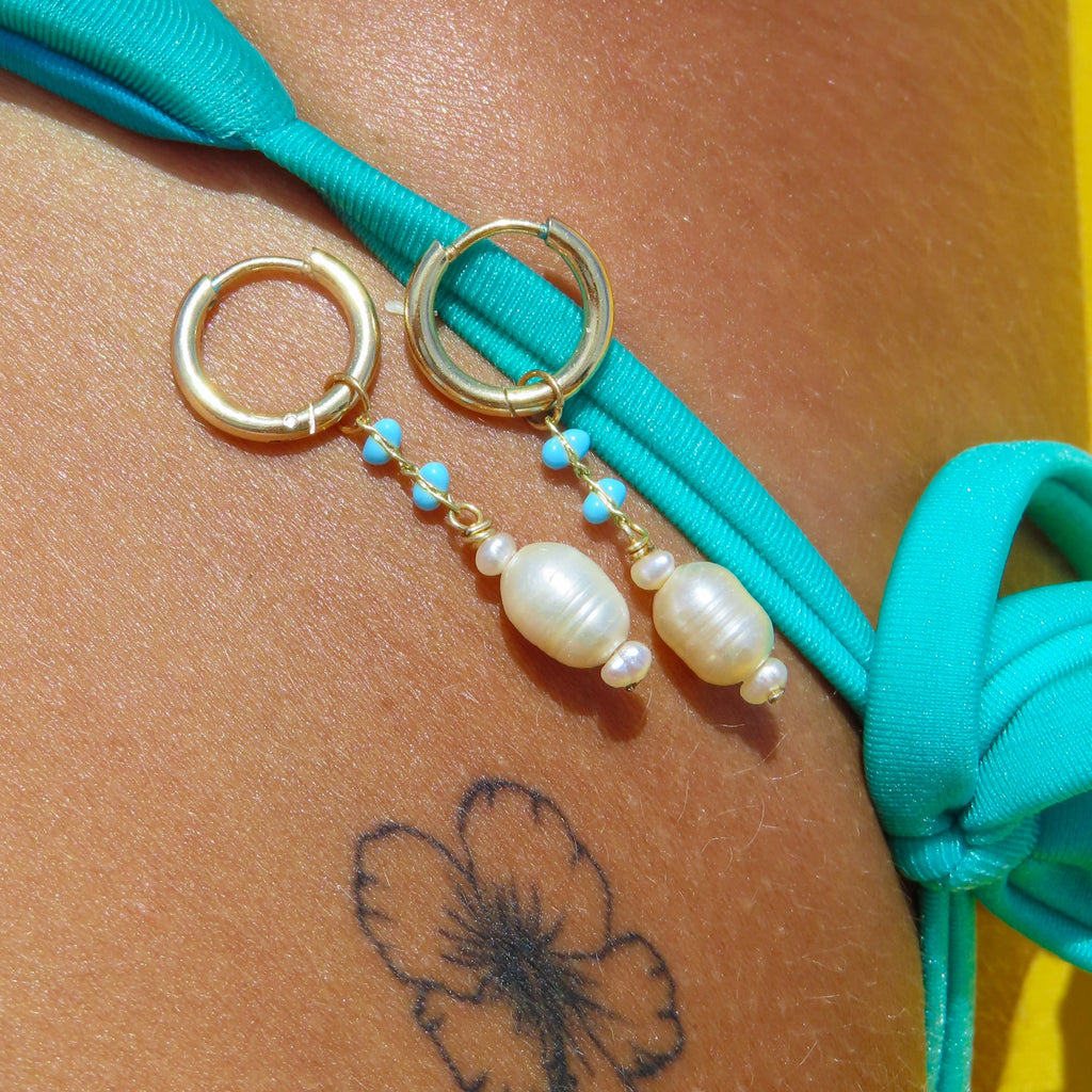 GREAT WHITE HUGGIE HOOPS