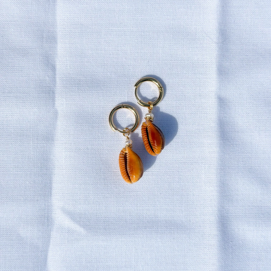 HONEY HUGGIE HOOPS