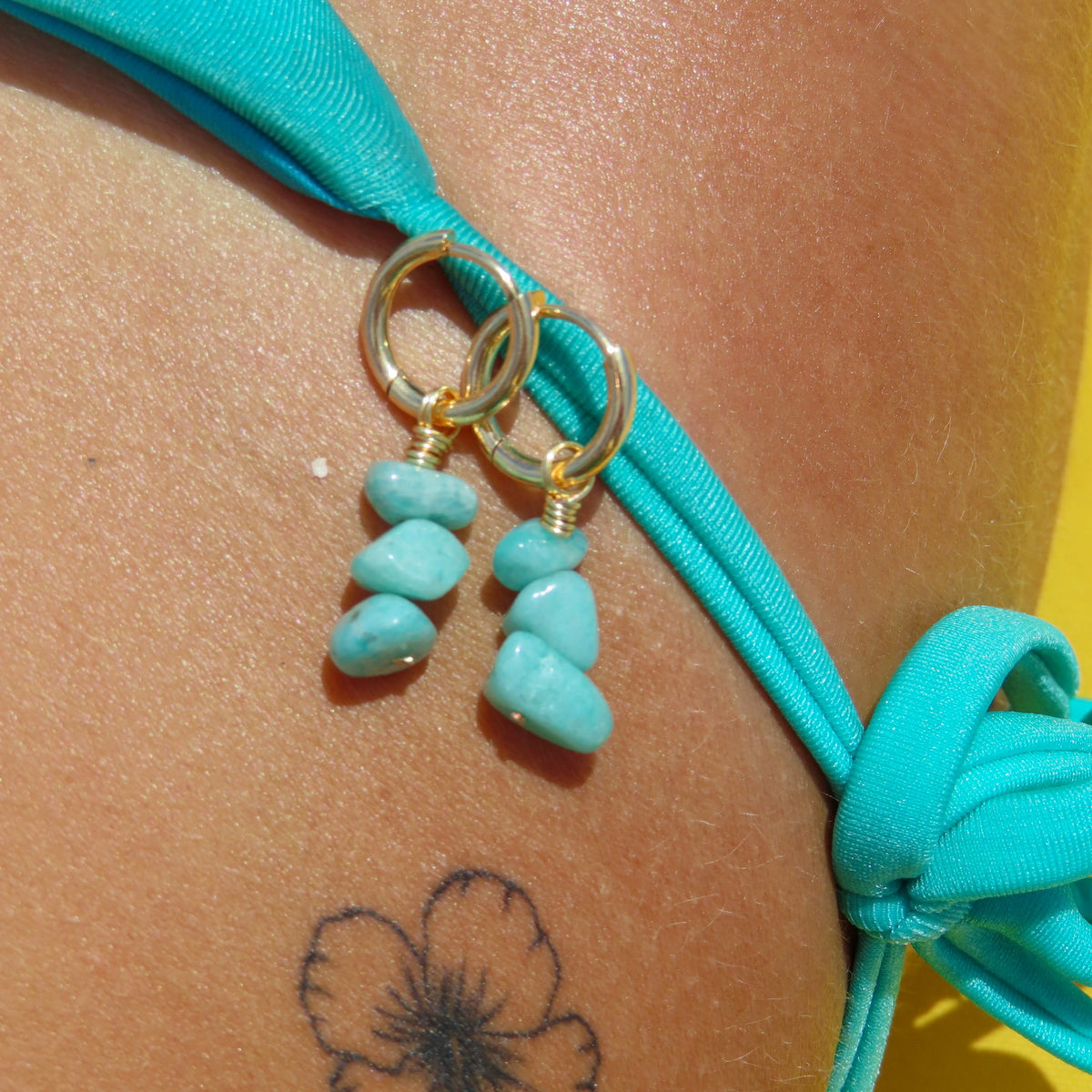 ROCKETTE HUGGIE HOOPS