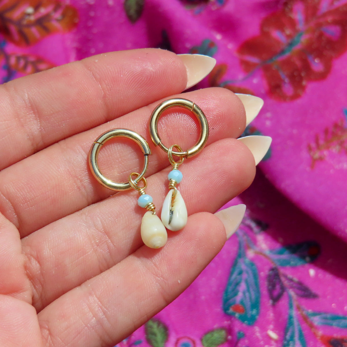 SKIPPER HUGGIE HOOPS