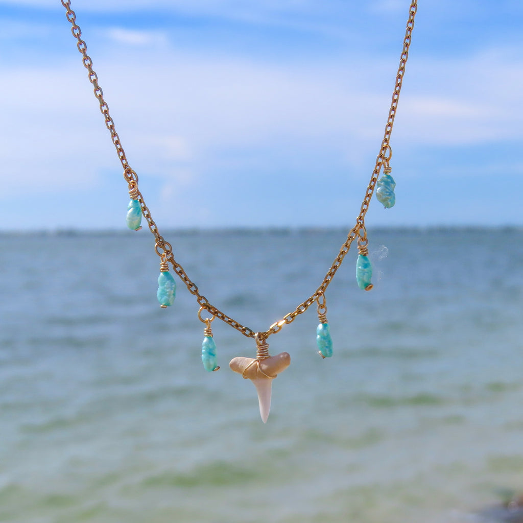 CASTAWAY NECKLACE