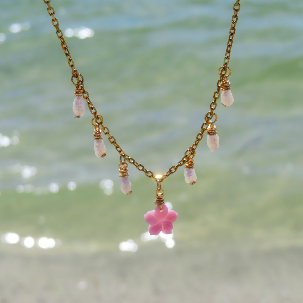 HIBISCUS CHARM NECKLACE