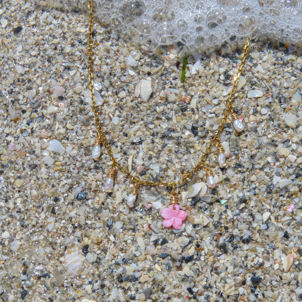 HIBISCUS CHARM NECKLACE