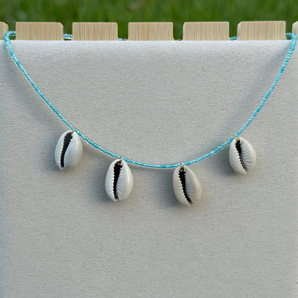 ISLAND GIRL CHOKER NECKLACE
