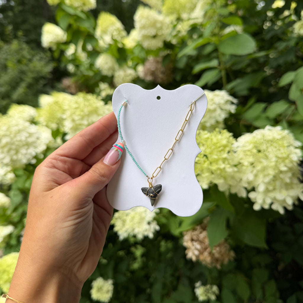 STATEMENT NECKLACE
