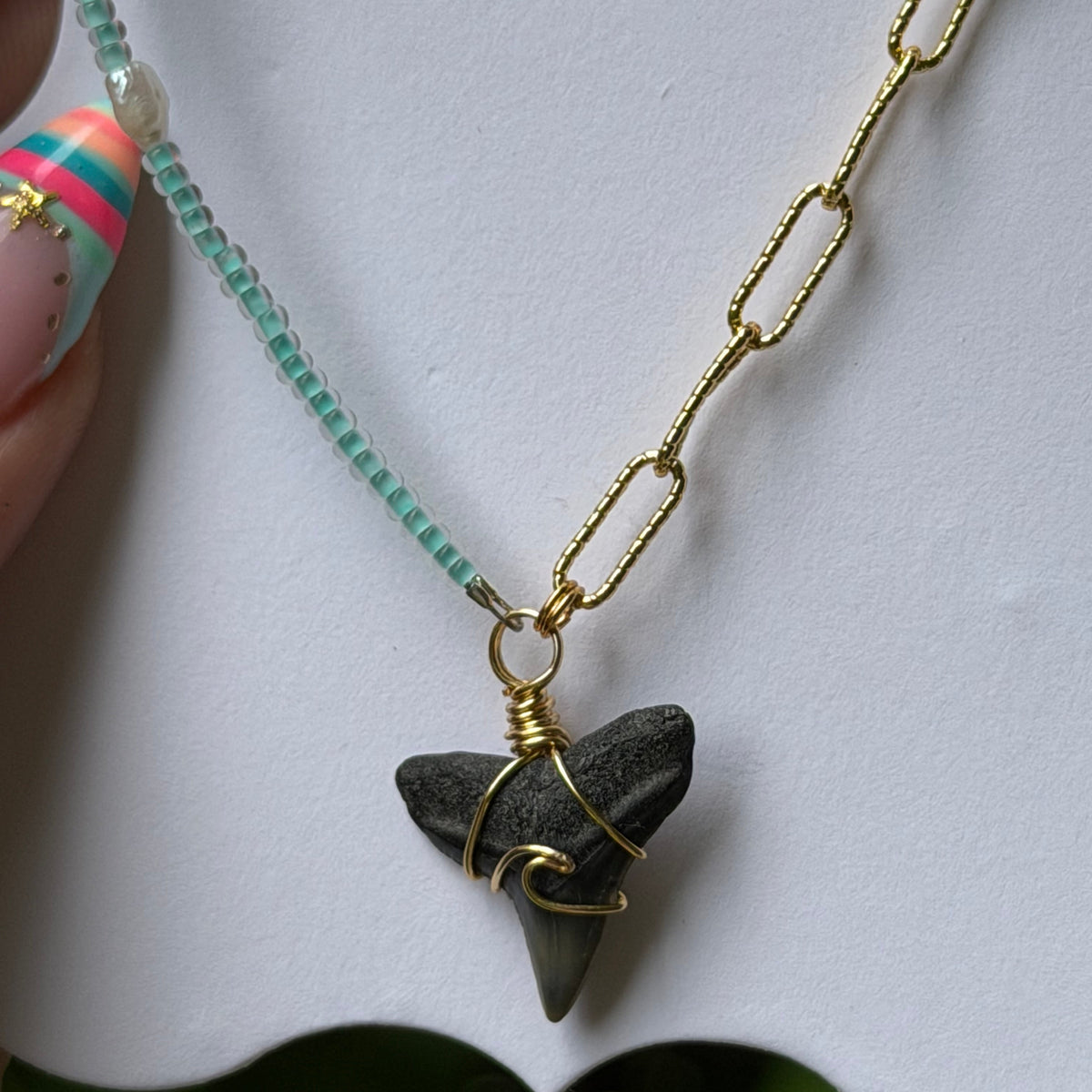 STATEMENT NECKLACE