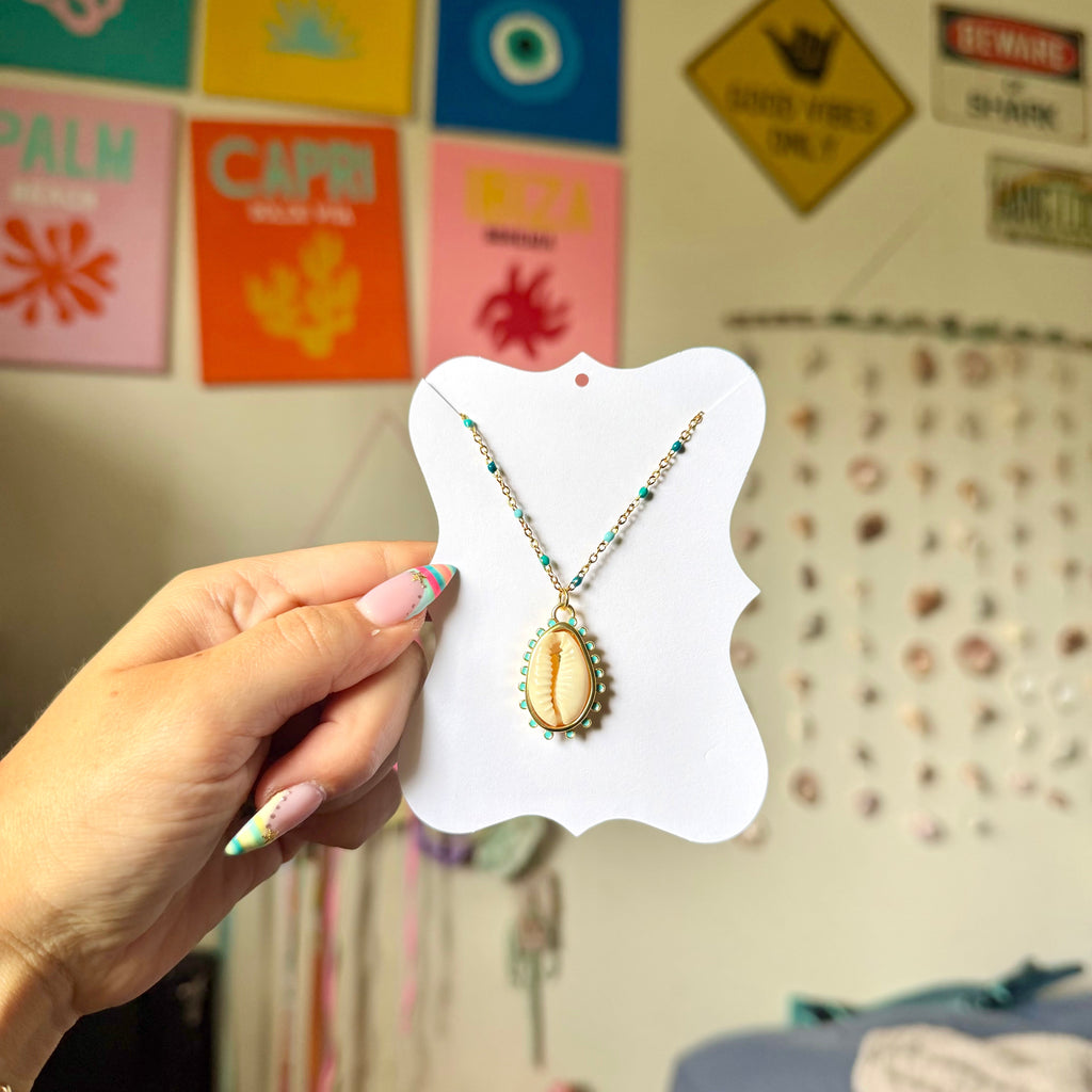 COWRIE NECKLACE