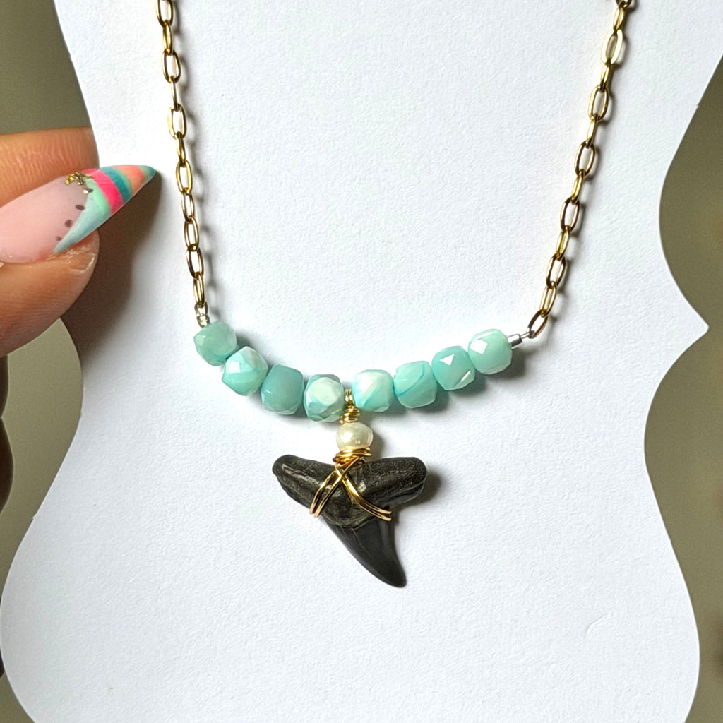 SEAFOAM NECKLACE
