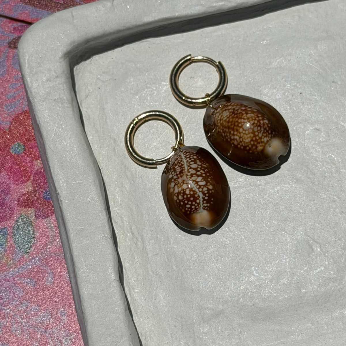 COWRIE HUGGIES